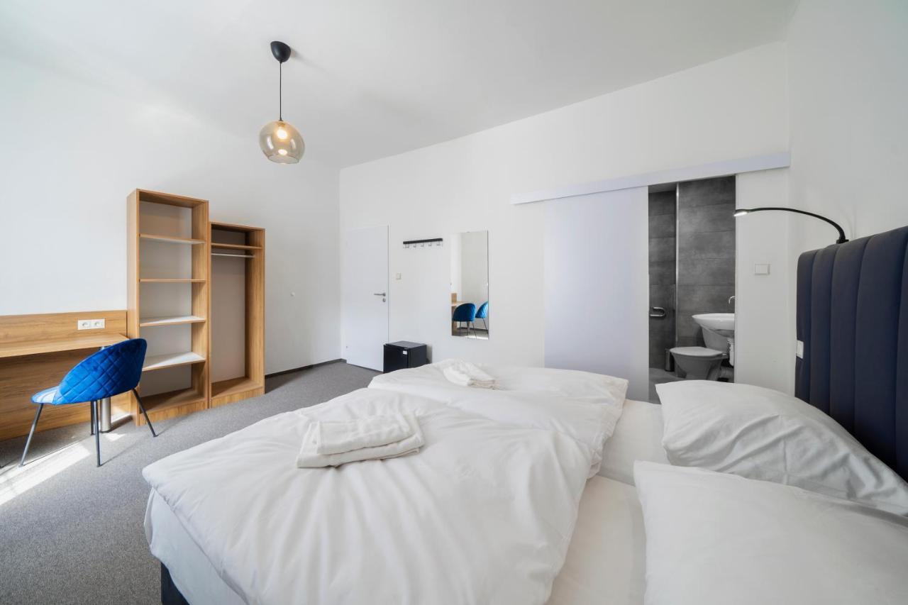 Hotel Bayer Plzeň Extérieur photo