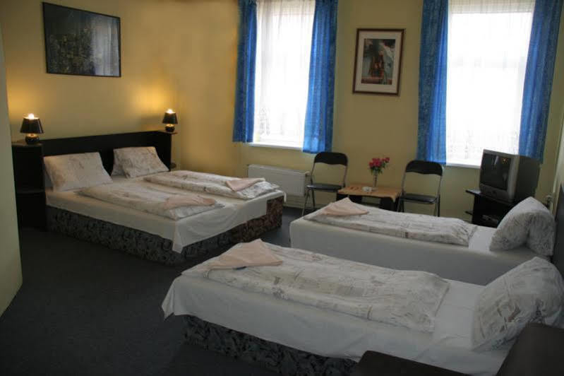 Hotel Bayer Plzeň Extérieur photo