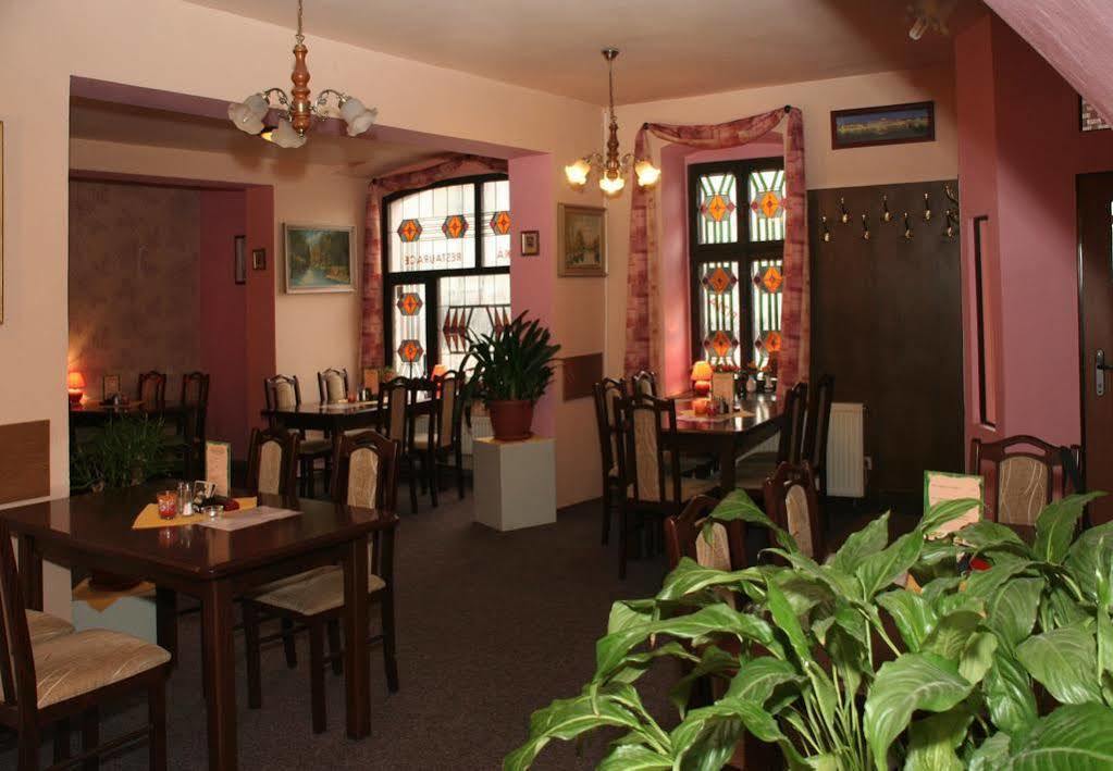 Hotel Bayer Plzeň Extérieur photo