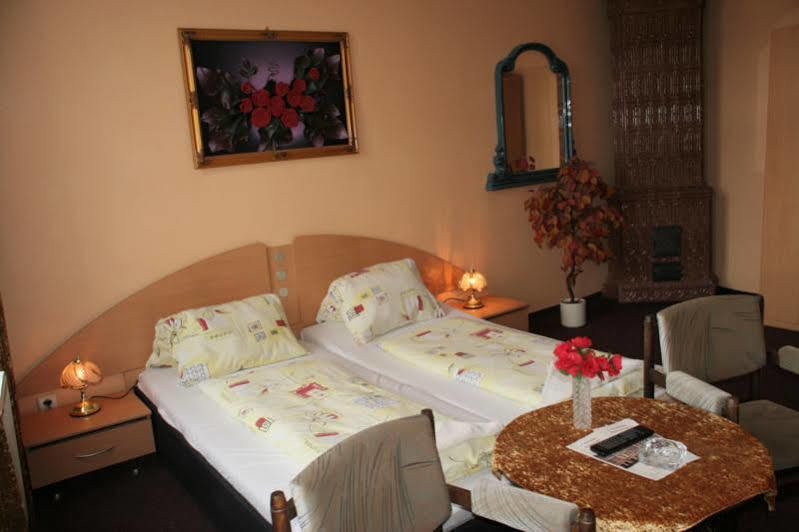 Hotel Bayer Plzeň Extérieur photo